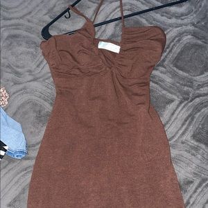 I’m selling this brown dress only worn once size small
